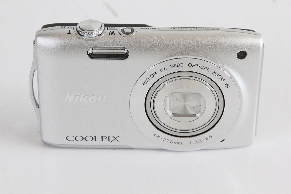 Nikon デジタルカメラ COOLPIX (クールピクス) S3300 クリスタル 