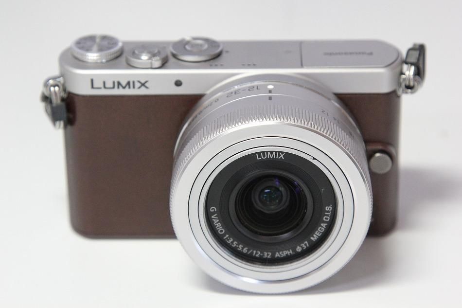 汎用を使っておりましたパナソニック　LUMIX G　DMC-GM1SK　デジタルカメラ　ミラーレス