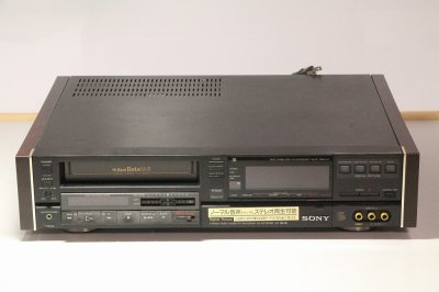 お気に入り】 貴重 SONY ソニー Betamax ビデオ レコーダー SL-F201