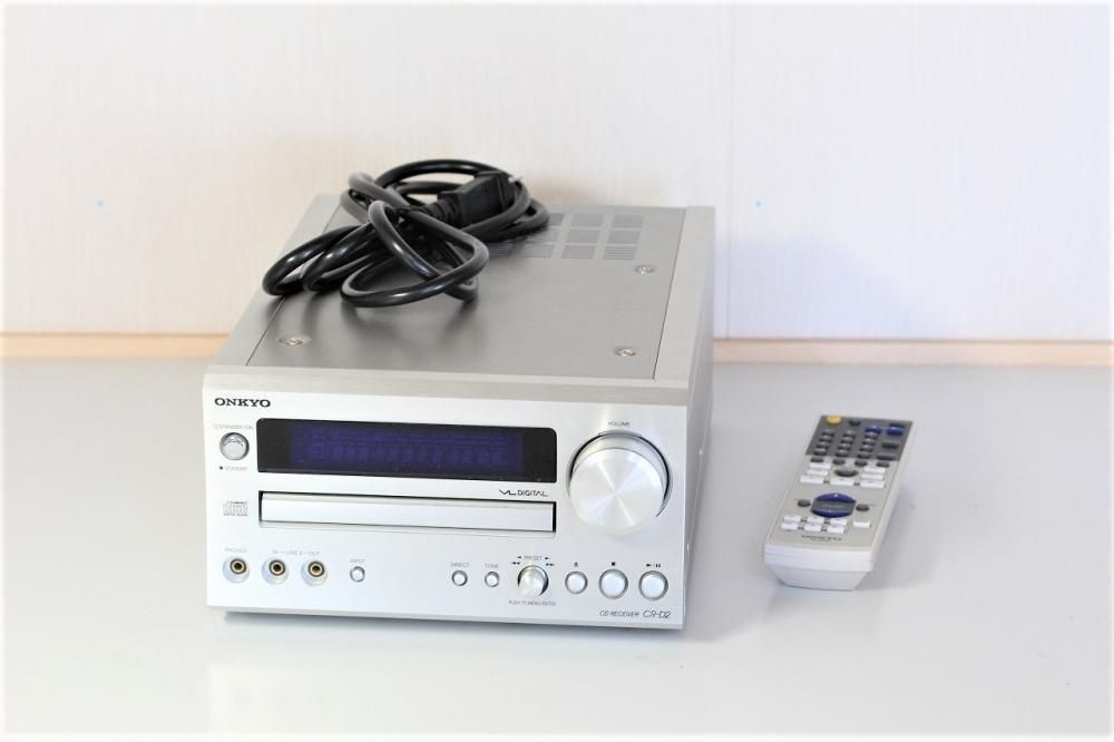 ONKYO CD FMチューナーアンプ CR-D2 ＋ スピーカーD-D2E - アンプ