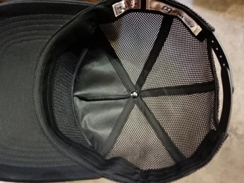 FREEWHEELERS ”CUSTOM SPECIALTIES” TRUCKER MESH CAP （BLACK