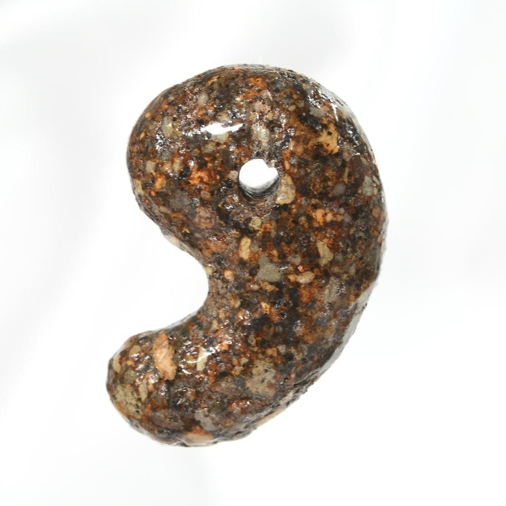 鎌倉石 神奈川県産 勾玉 33x22mm #PK104 - プレミアム天然石専門店