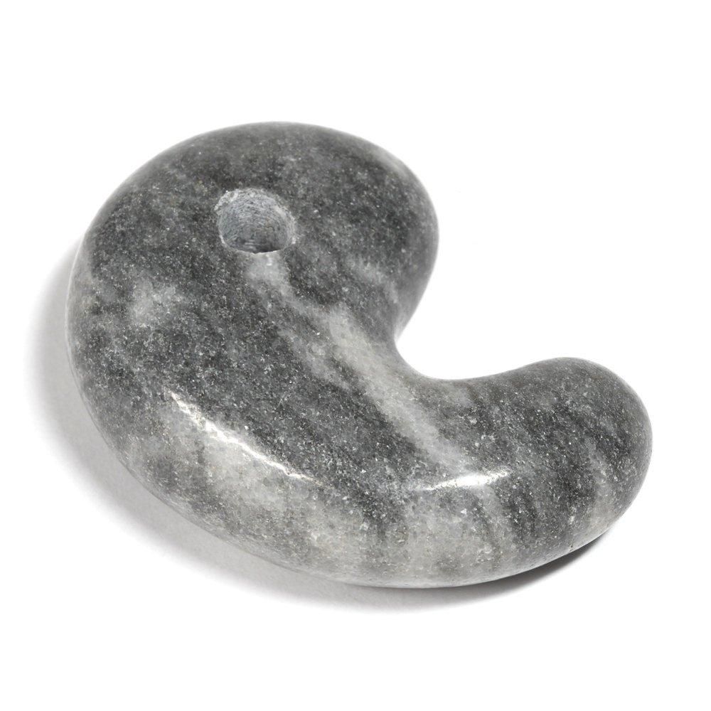 愛媛県産 カルスト鍾乳石 勾玉 33x25x12.5mm #QL146