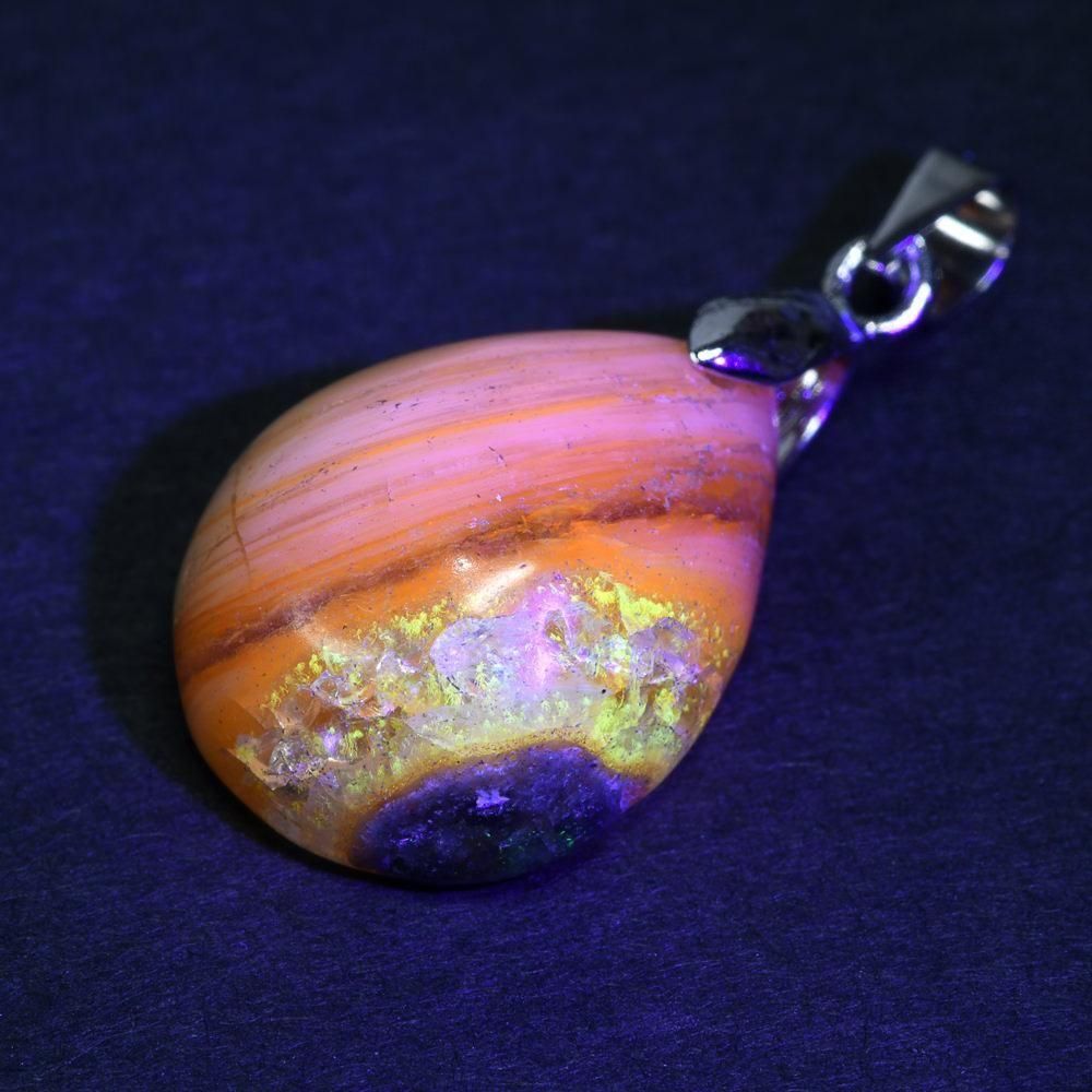 北海道然別湖産オパール ペンダントトップ 19x15mm #RE402