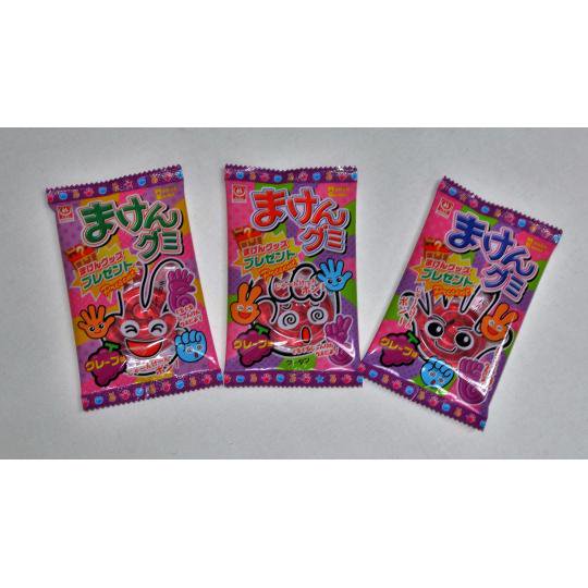 箱売駄菓子】まけんぐみグレープ（20個入り 単価50円以下） - 駄菓子っ