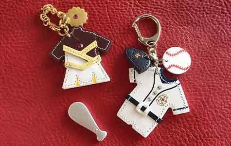 オーダーメイドスタッズキーホルダーストラップ　キャリー風スタッズワーク オーダーメイドスタッズキーホルダーストラップ キャリー風スタッズ