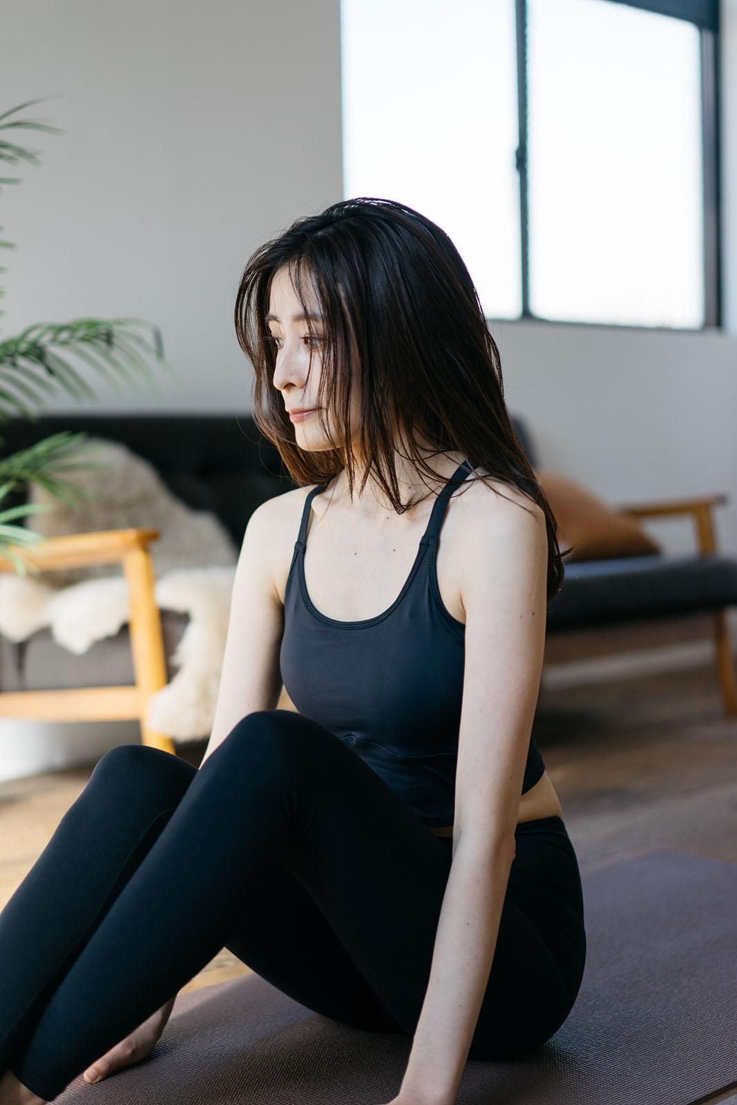 完売【リンダワークス】ムーンレギンス/ブラック サイズL 着圧ヨガパンツ ムーンレギンス ブラック