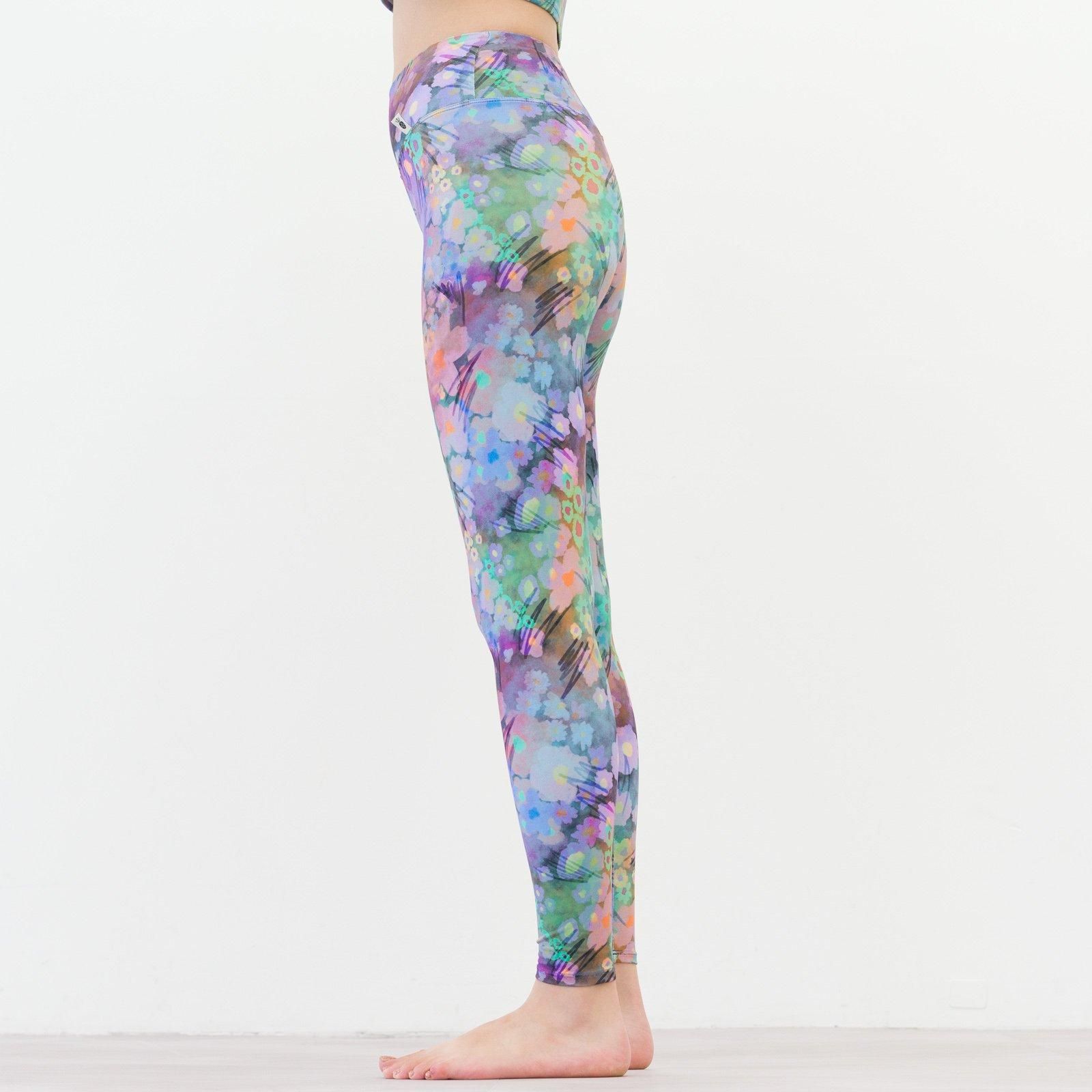 ヨガレギンス☆未使用 リンダワークス ヨガレギンス パウダーシャワー