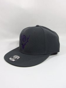 [SOUTH2 WEST8] Baseball Cap - S&T Emb. / Charcoal<img class='new_mark_img2' src='https://img.shop-pro.jp/img/new/icons5.gif' style='border:none;display:inline;margin:0px;padding:0px;width:auto;' />