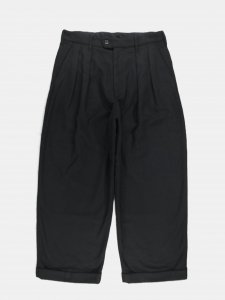 [ENGINEERED GARMENTS] Oxford Pant - Solid Poly Wool Flannel / Black<img class='new_mark_img2' src='https://img.shop-pro.jp/img/new/icons5.gif' style='border:none;display:inline;margin:0px;padding:0px;width:auto;' />