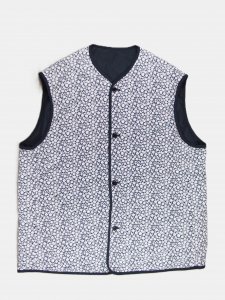 [TOUJOURS] Reversible Padded Utility Vest - Vintage Flower Print Cotton Poplin Cloth / Navy<img class='new_mark_img2' src='https://img.shop-pro.jp/img/new/icons5.gif' style='border:none;display:inline;margin:0px;padding:0px;width:auto;' />