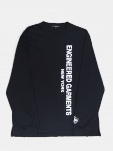 [ENGINEERED GARMENTS  SUNRISE MARKET]  Printed Cross Crew Neck L/S T-Shirt - EG Big Logo / Black<img class='new_mark_img2' src='https://img.shop-pro.jp/img/new/icons5.gif' style='border:none;display:inline;margin:0px;padding:0px;width:auto;' />