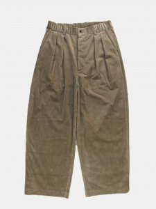 [TOUJOURS] 2 In-pleat Baggy Pants - Cotton Wide Wale Corduroy Cloth / Sage<img class='new_mark_img2' src='https://img.shop-pro.jp/img/new/icons5.gif' style='border:none;display:inline;margin:0px;padding:0px;width:auto;' />