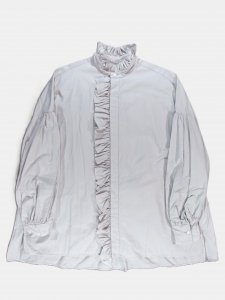 [TOUJOURS] Band Collar Bishop Sleeve Ruffle Shirt - Cotton Triple Yarn Twill Cloth / Chalk White<img class='new_mark_img2' src='https://img.shop-pro.jp/img/new/icons5.gif' style='border:none;display:inline;margin:0px;padding:0px;width:auto;' />