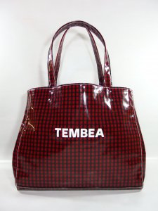 [TEMBEA] CARRY TOTE - PVC COAT / CHECK / RED/BLACK <img class='new_mark_img2' src='https://img.shop-pro.jp/img/new/icons5.gif' style='border:none;display:inline;margin:0px;padding:0px;width:auto;' />