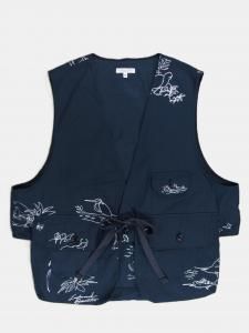 [ENGINEERED GARMENTS] Fowl Vest - Animal Print 6.5oz Flat Twill / Navy<img class='new_mark_img2' src='https://img.shop-pro.jp/img/new/icons5.gif' style='border:none;display:inline;margin:0px;padding:0px;width:auto;' />