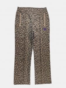 [NEEDLES] Track Pant - Poly Jacquard  / Leopard<img class='new_mark_img2' src='https://img.shop-pro.jp/img/new/icons5.gif' style='border:none;display:inline;margin:0px;padding:0px;width:auto;' />