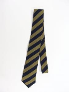 [ENGINEERED GARMENTS] Knit Tie / Olive Stripe<img class='new_mark_img2' src='https://img.shop-pro.jp/img/new/icons5.gif' style='border:none;display:inline;margin:0px;padding:0px;width:auto;' />