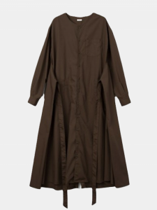 [tActi] Tie Dress - Imperial Broadcloth / Brown<img class='new_mark_img2' src='https://img.shop-pro.jp/img/new/icons5.gif' style='border:none;display:inline;margin:0px;padding:0px;width:auto;' />
