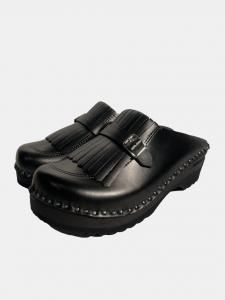 [TROENTORP/NEEDLES] Swedish Clog - Kilt & Strap / Smooth / Black<img class='new_mark_img2' src='https://img.shop-pro.jp/img/new/icons5.gif' style='border:none;display:inline;margin:0px;padding:0px;width:auto;' />
