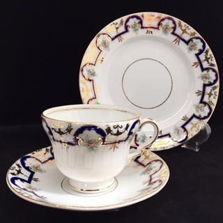 英国アンティークカップトリオ イギリス BONE CHINA アンティークカップ・トリオ【melba