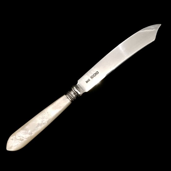 イギリス製アンティークバターナイフ
