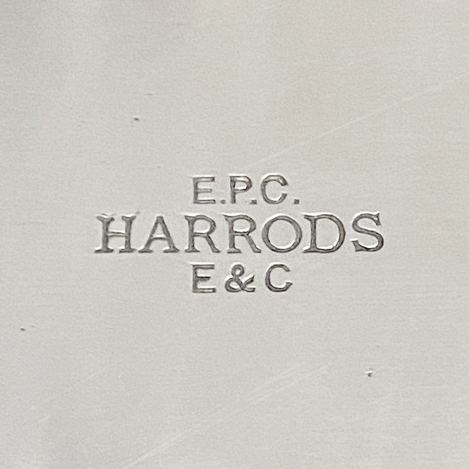 サンドイッチ トレイ（Elkington & Co / Harrods) - 鎌倉アンティークス／イギリスのアンティーク家具