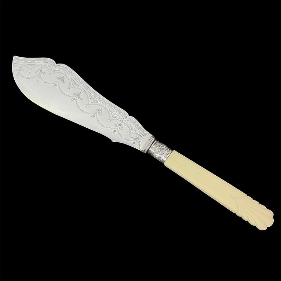 英国製アンティーク　フィッシュサーバー 19世紀後半 英国アンティーク シルバープレート製 フィッシュ