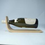 竹のワインボトルホルダー