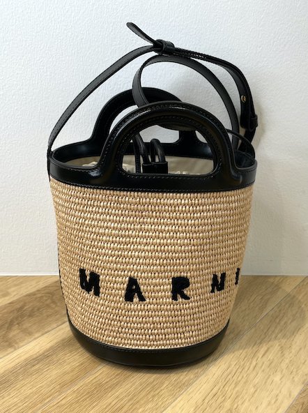 <img class='new_mark_img1' src='https://img.shop-pro.jp/img/new/icons21.gif' style='border:none;display:inline;margin:0px;padding:0px;width:auto;' />【30%OFF】MARNI Purse bag