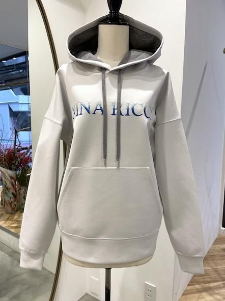 NINA RICCI】ニナリッチ ロゴパーカー Nina Ricci ロゴ パーカー