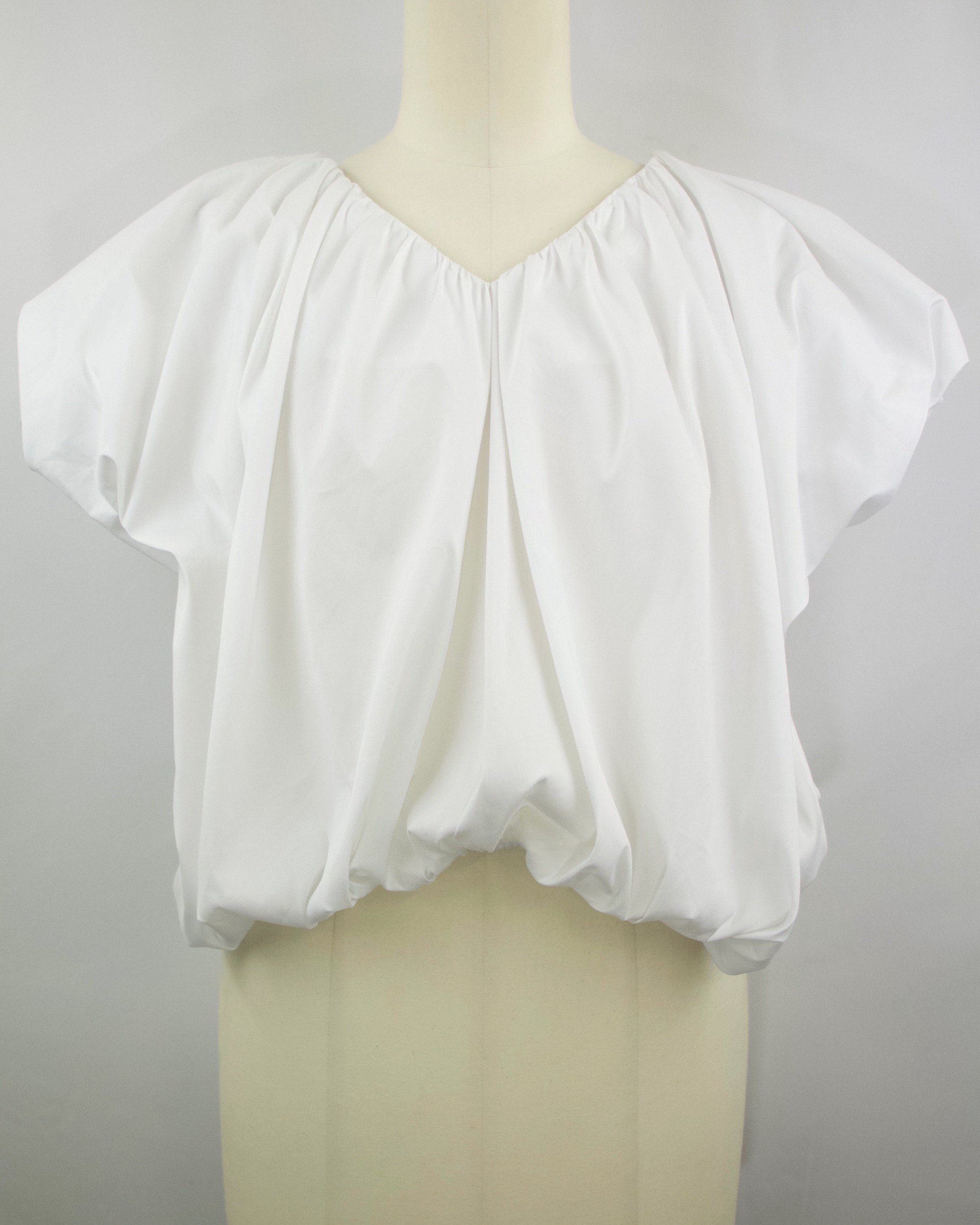 <img class='new_mark_img1' src='https://img.shop-pro.jp/img/new/icons8.gif' style='border:none;display:inline;margin:0px;padding:0px;width:auto;' />f’s6 Balloon Blouse