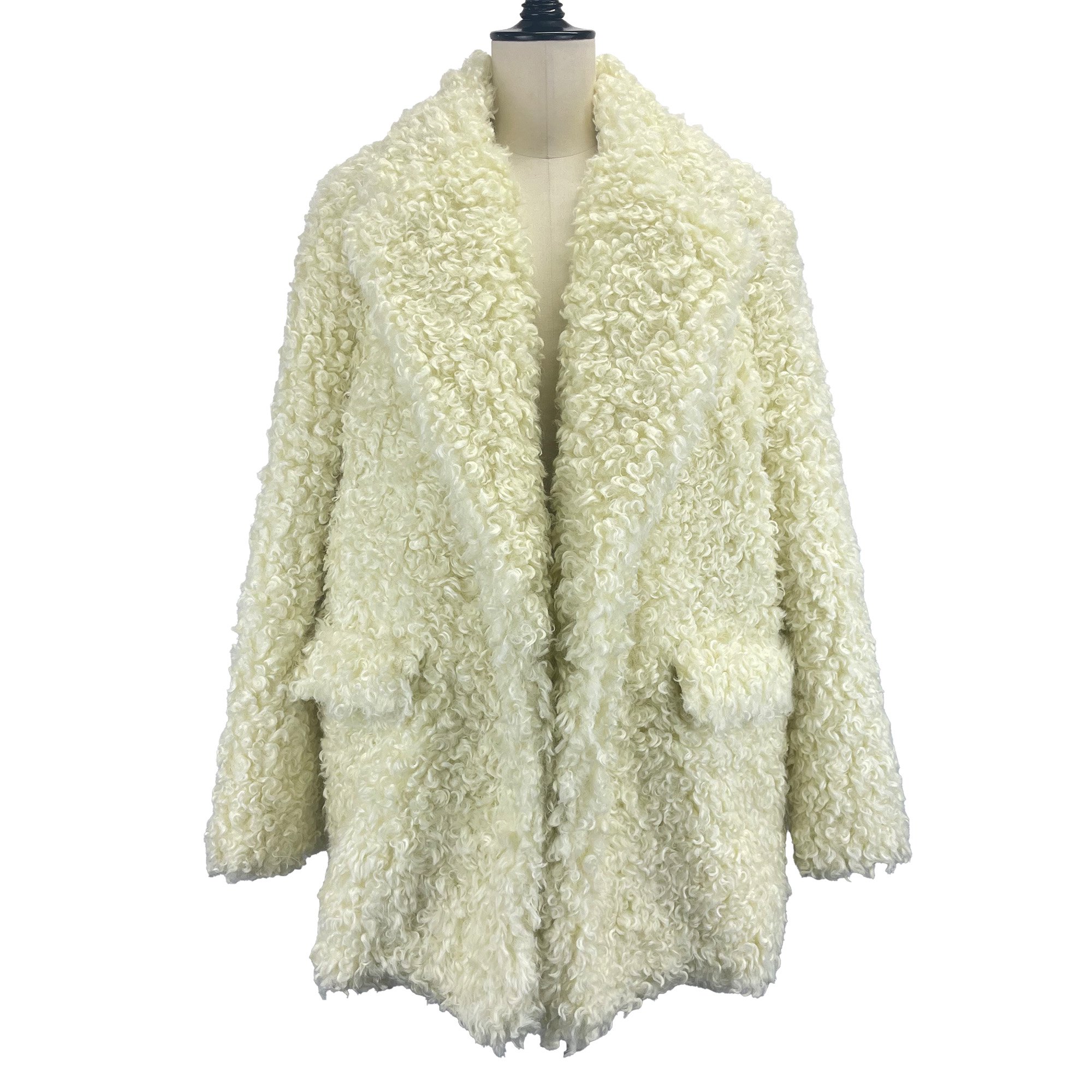 <img class='new_mark_img1' src='https://img.shop-pro.jp/img/new/icons7.gif' style='border:none;display:inline;margin:0px;padding:0px;width:auto;' />ISABELLE BLANCHE BOA COAT