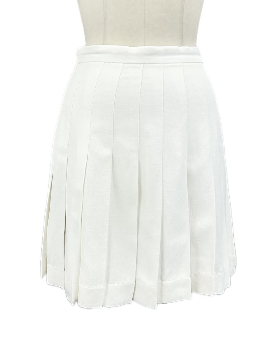 <img class='new_mark_img1' src='https://img.shop-pro.jp/img/new/icons47.gif' style='border:none;display:inline;margin:0px;padding:0px;width:auto;' />ERMNNO SCERVINO / WHITE PLEATED SKIRT