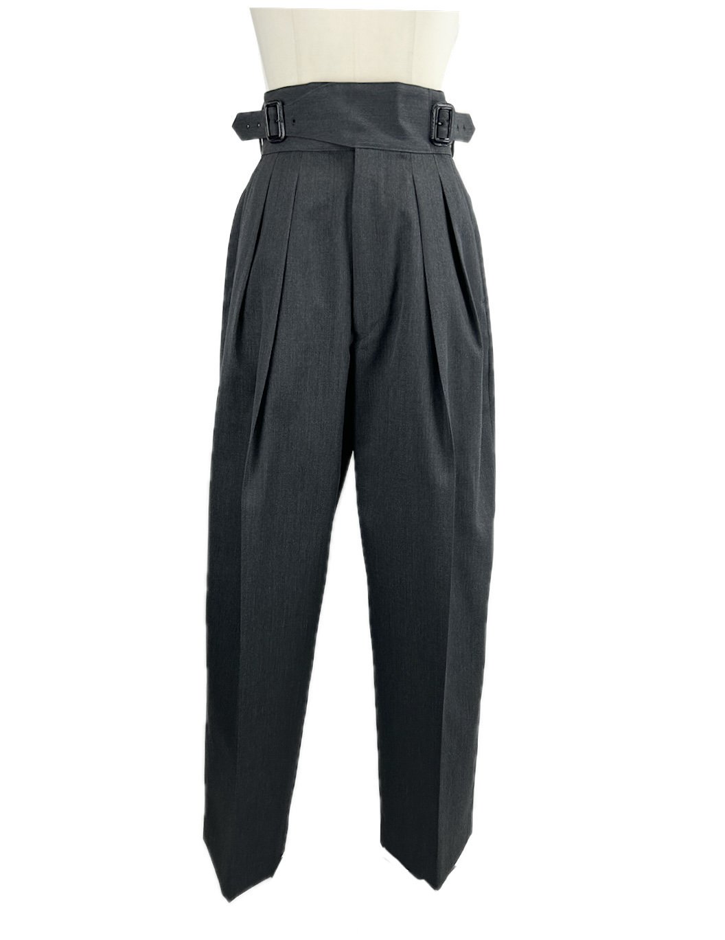 <img class='new_mark_img1' src='https://img.shop-pro.jp/img/new/icons6.gif' style='border:none;display:inline;margin:0px;padding:0px;width:auto;' />THE RERACS / BUCKLE PANTS [GRAY]