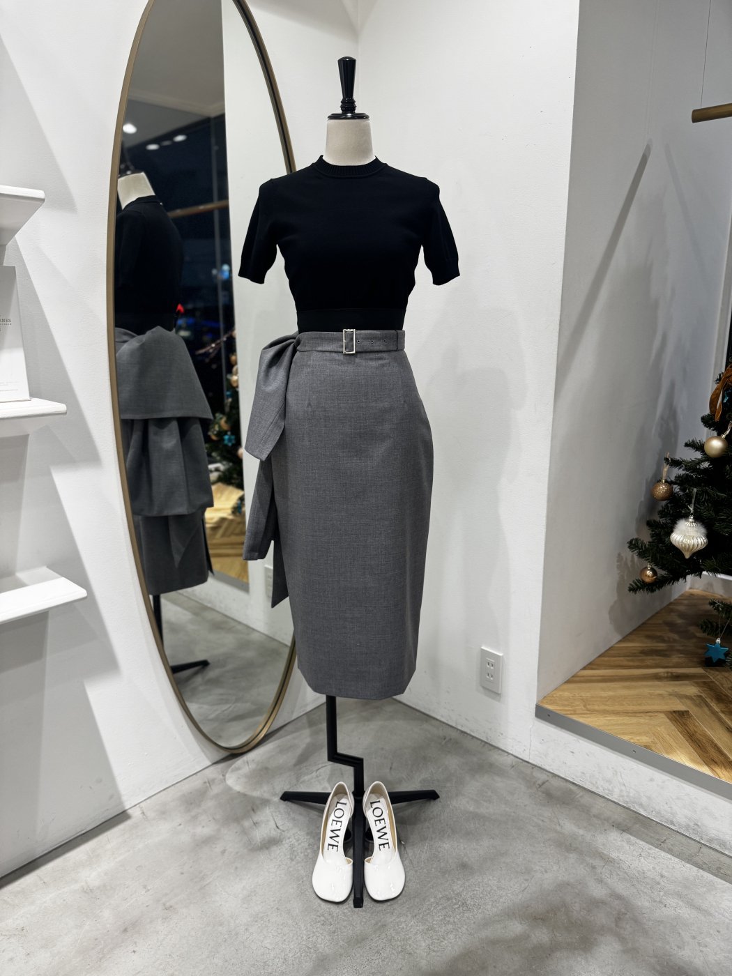 <img class='new_mark_img1' src='https://img.shop-pro.jp/img/new/icons6.gif' style='border:none;display:inline;margin:0px;padding:0px;width:auto;' />f's6 Original Belted Skirt