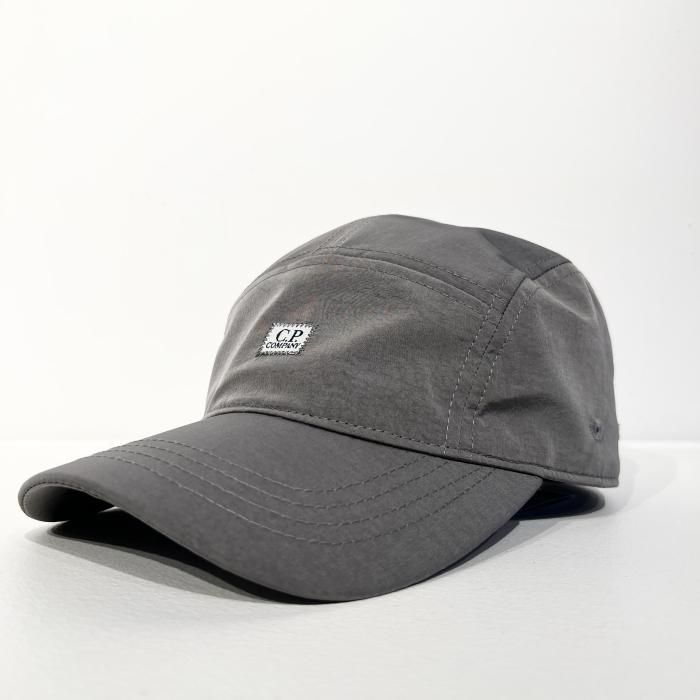 C.P.COMPANY CHROME-R LOGO CAP (Gray)