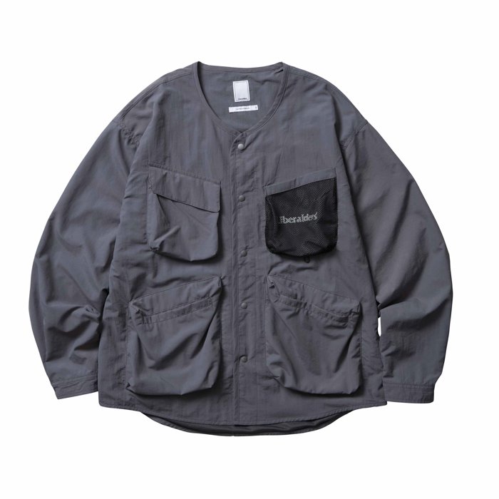 <img class='new_mark_img1' src='https://img.shop-pro.jp/img/new/icons47.gif' style='border:none;display:inline;margin:0px;padding:0px;width:auto;' />Liberaiders NYLON UTILITY JACKET (Chacoal)
