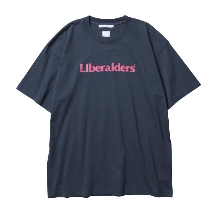 <img class='new_mark_img1' src='https://img.shop-pro.jp/img/new/icons63.gif' style='border:none;display:inline;margin:0px;padding:0px;width:auto;' />Liberaiders OG LOGO TEE (Charcoal)