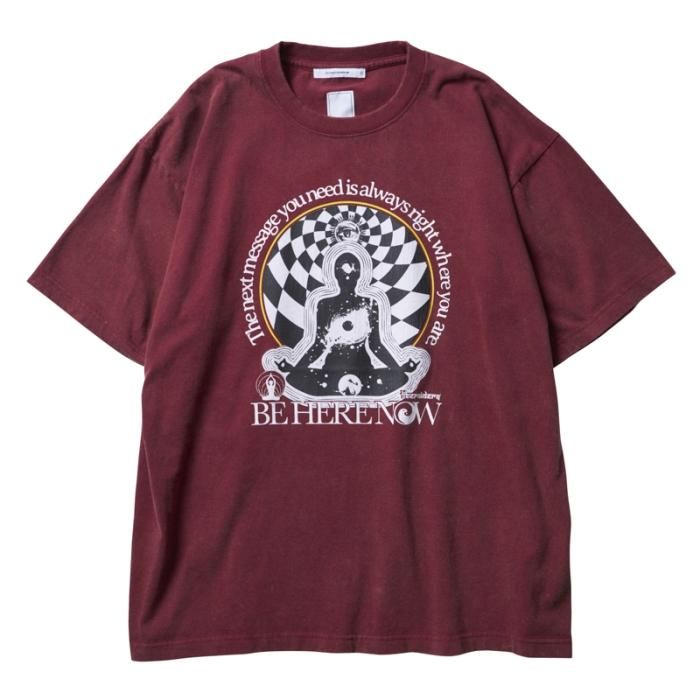 <img class='new_mark_img1' src='https://img.shop-pro.jp/img/new/icons63.gif' style='border:none;display:inline;margin:0px;padding:0px;width:auto;' />Liberaiders BE HERE NOW TEE (Burgundy)