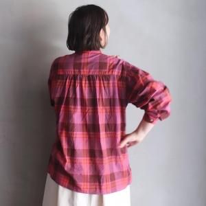 <img class='new_mark_img1' src='https://img.shop-pro.jp/img/new/icons12.gif' style='border:none;display:inline;margin:0px;padding:0px;width:auto;' />SIFFLEMENT SHIRT printemps