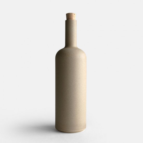 HASAMI PORCELAIN BOTTLE(Natural) HP029 | 伝統的な遺産を現代的なコンセプトでデザインした波佐見焼のテーブルウェアシリーズ  - Online Life Tool Store｜B.L.W（ブルー）